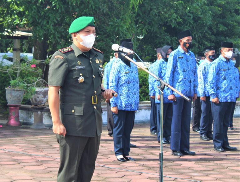 Dandim 0715/Kendal Ziarah ke Taman Makam Pahlawan Kusuma Jati