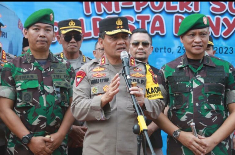 Kapolda Jateng Berangkatkan 500 Peserta Angkutan Balik Mudik Gratis Sinergitas TNI Polri